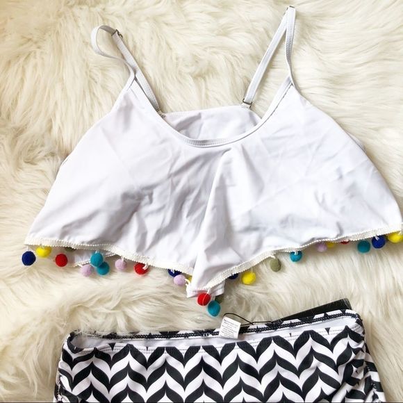NWT High Waisted Bikini Pom Pom Flounce Top - Picture 4 of 8